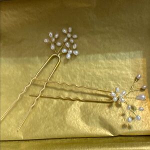 Twigs & Honey by Myra Callan Freshwater Pearl and Gold Hair Pins w/Floral Design